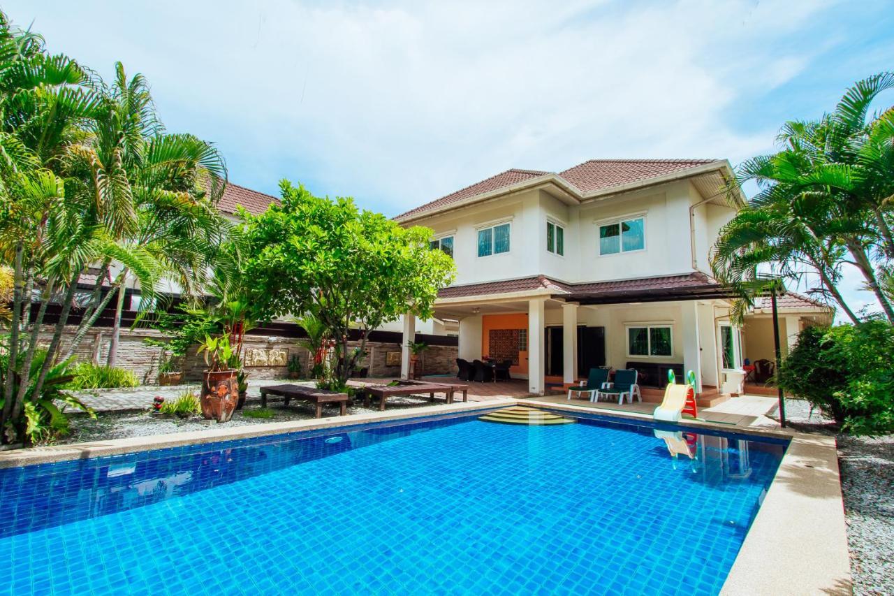 Captivating 3-Bed Villa In Muang Pattaya Nong Prue Exterior foto